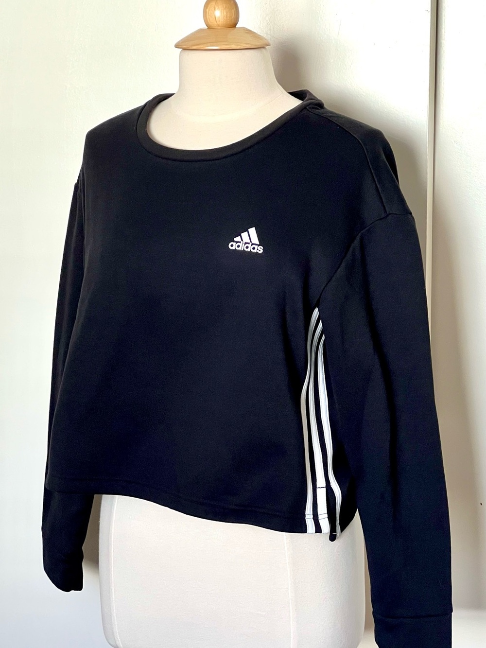 Adidas 3-striped black sweatshirt, L - Picture 2 of 14